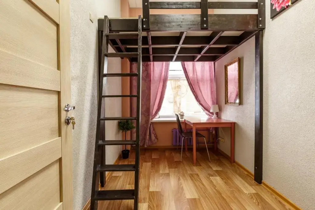 Double room (full double bed)