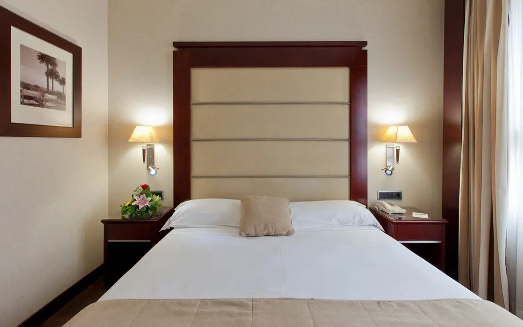 Valencia Center Hotel - Chambres