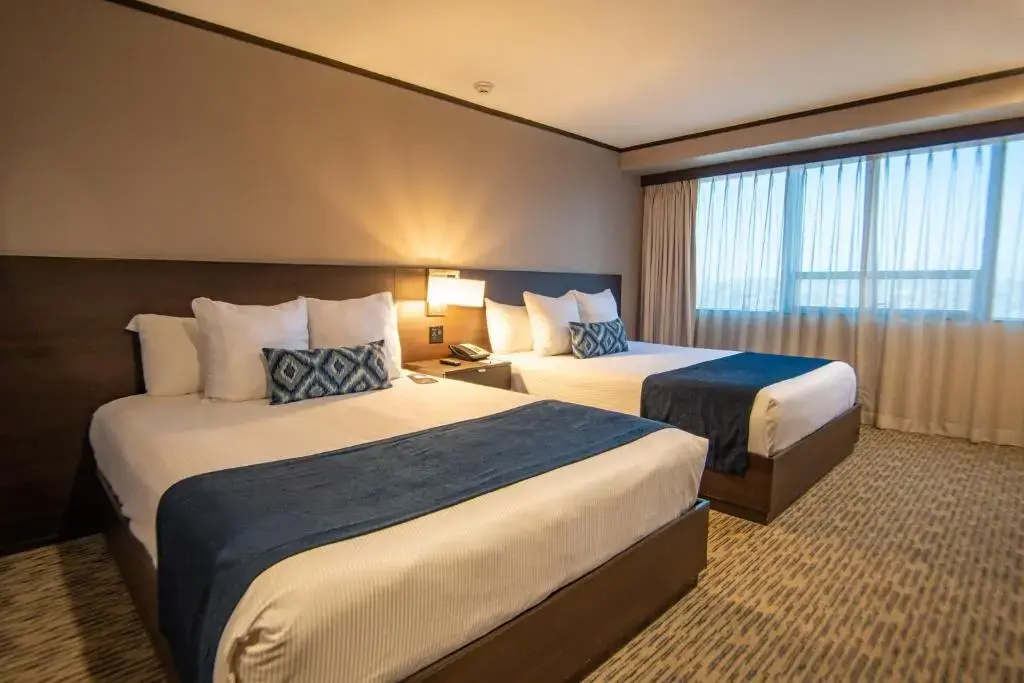 Grand Tower Quadruple room