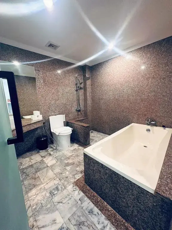Superior Double room (full double bed)