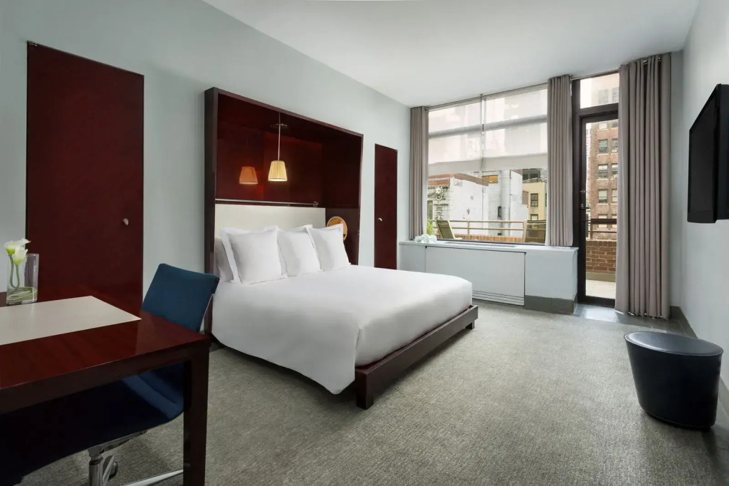 Двухместные Penthouse North двуспальная кровать в Royalton New York