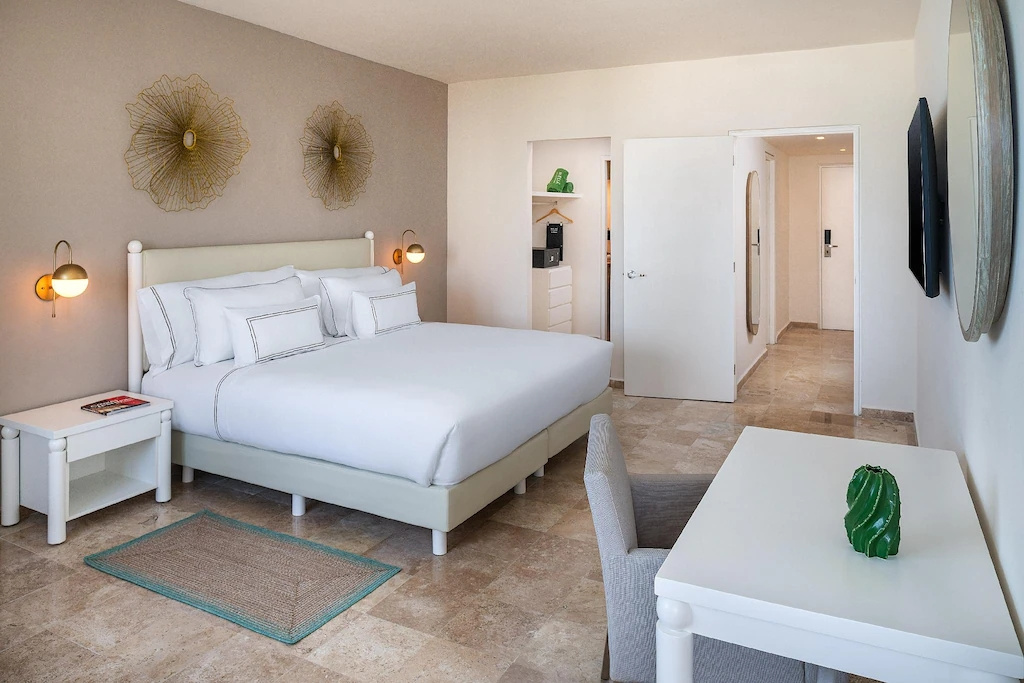 Meliá Double room with ocean view (full double bed)