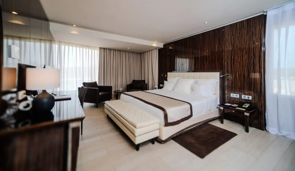 Panoramic Double Suite with sea view (full double bed)