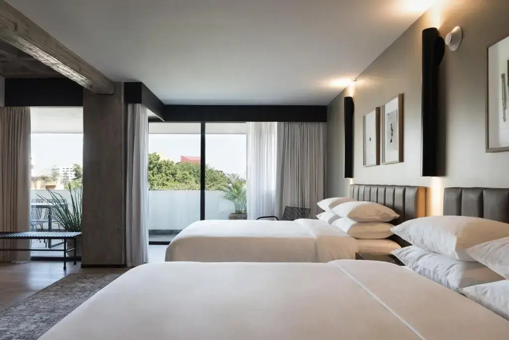 Quadruple Suite