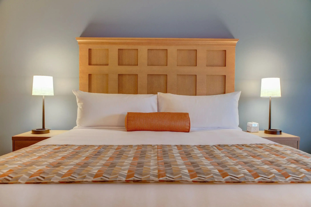 Mountain View Double room (full double bed)