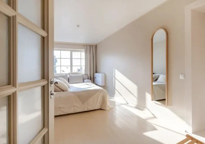 Double Junior Suite with lagoon view (full double bed)