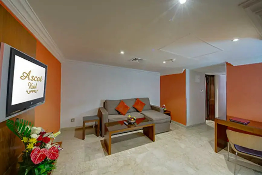 Ascot Hotel