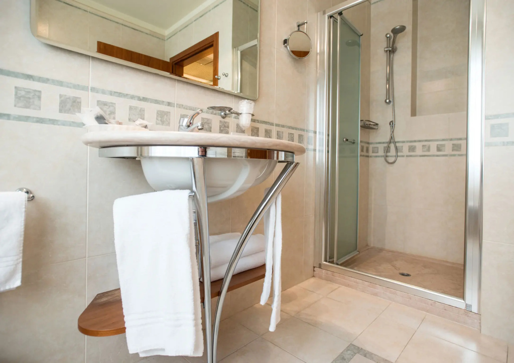 PHI Hotel Astoria - Chambres