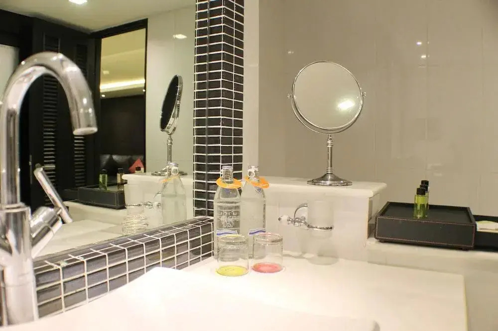 Двухместный люкс Deluxe c 1 комнатой двуспальная кровать в Nova Suites Pattaya by Compass Hospitality