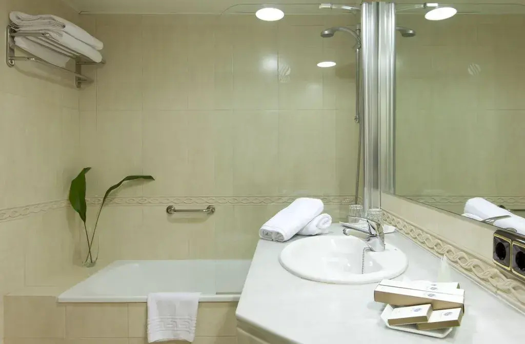 Hotel Porcel Alixares - Chambres