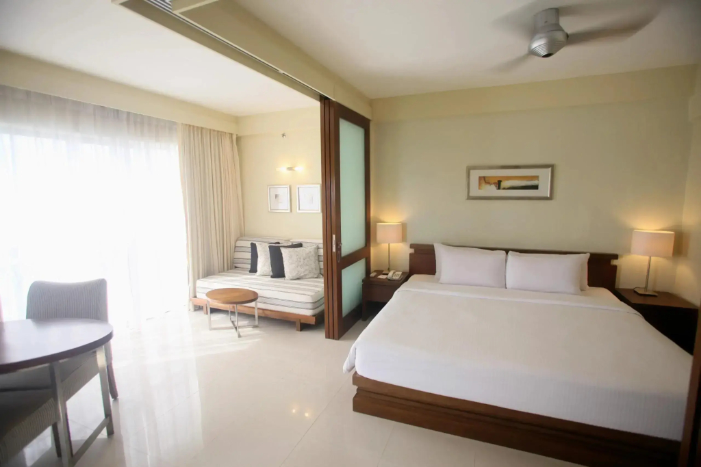 Straits Double Studio full double bed