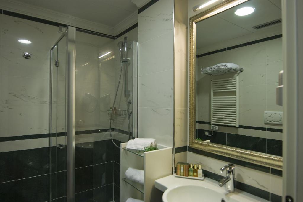 Двухместный полулюкс двуспальная кровать в JR Hotels Oriente Bari
