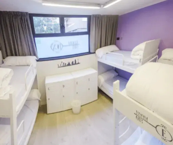 Room 018 Barcelona - Chambres