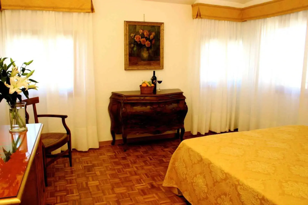 Superior Triple room