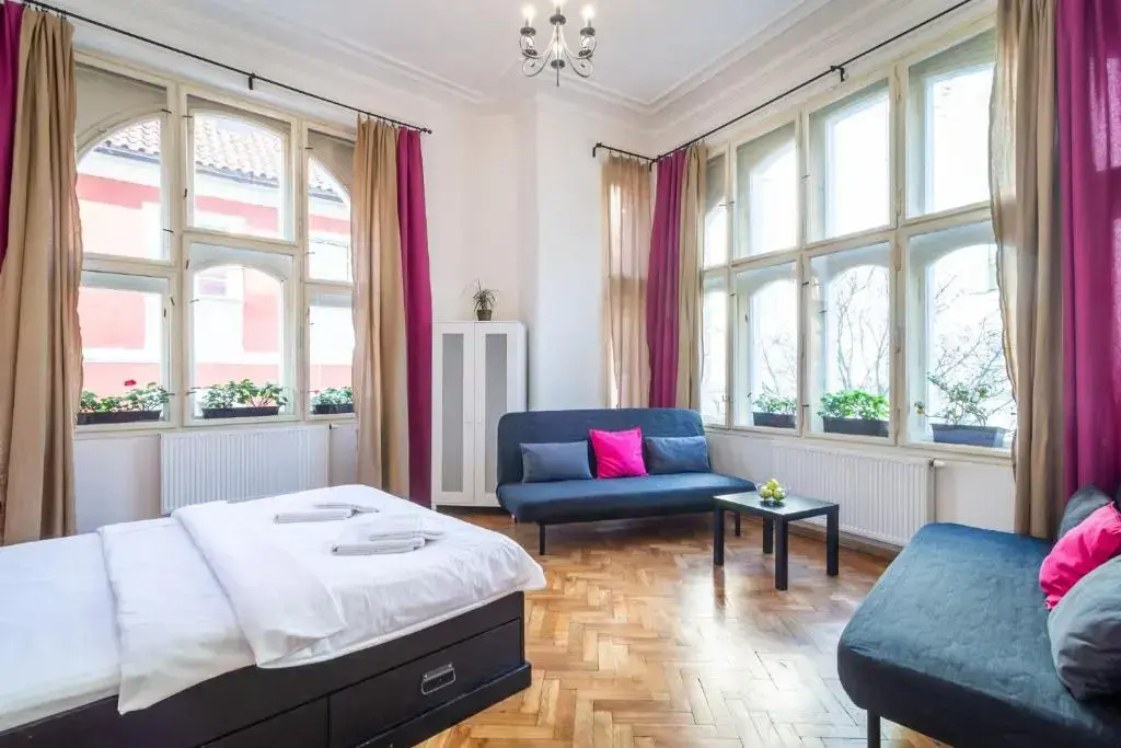 Double Apartment (full double bed)
