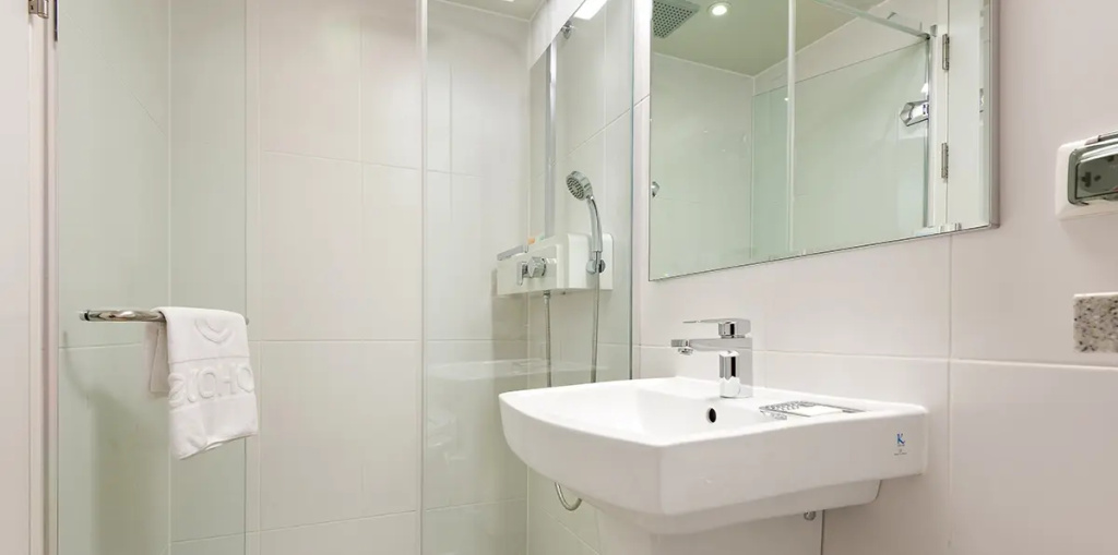 Metro Hotel - Chambres