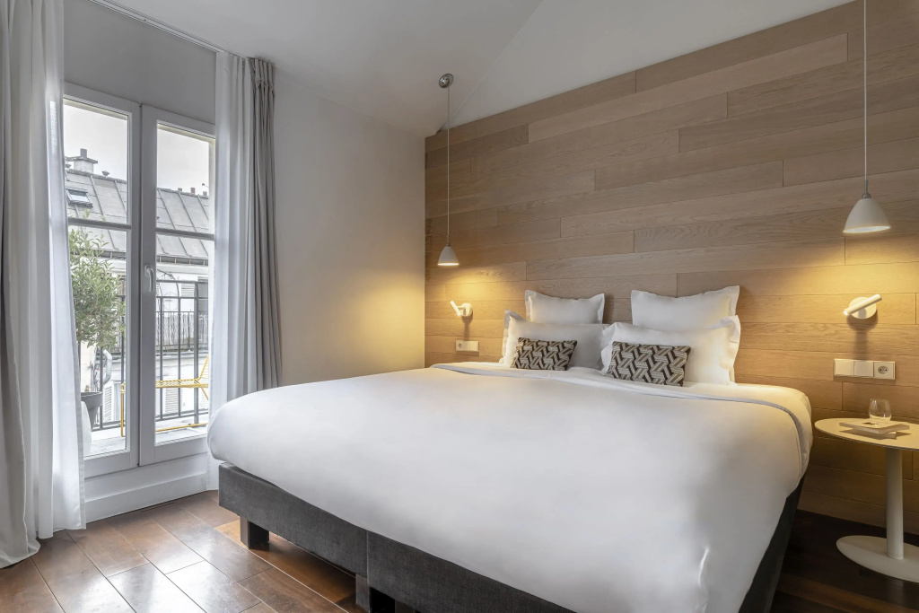 Club Double room (full double bed)