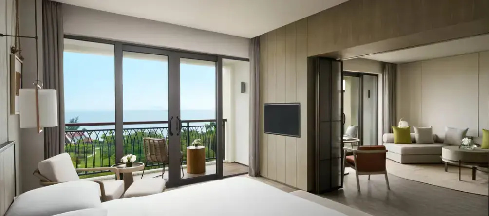 Panoramic Double Suite with ocean view (full double bed)