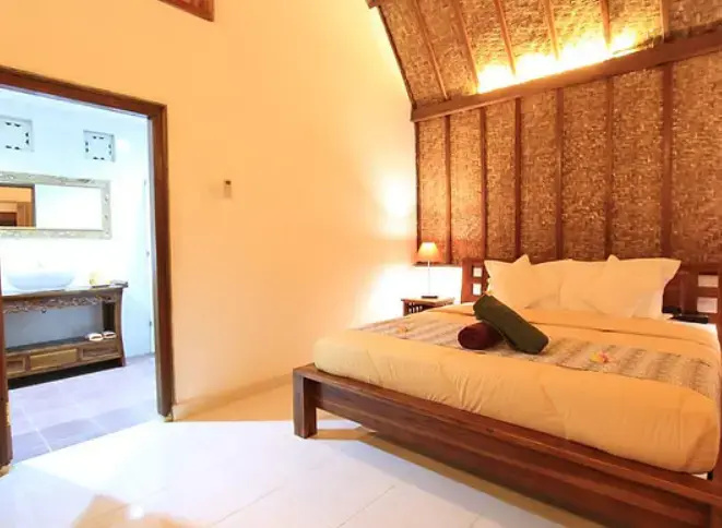 Deluxe Double room (full double bed)