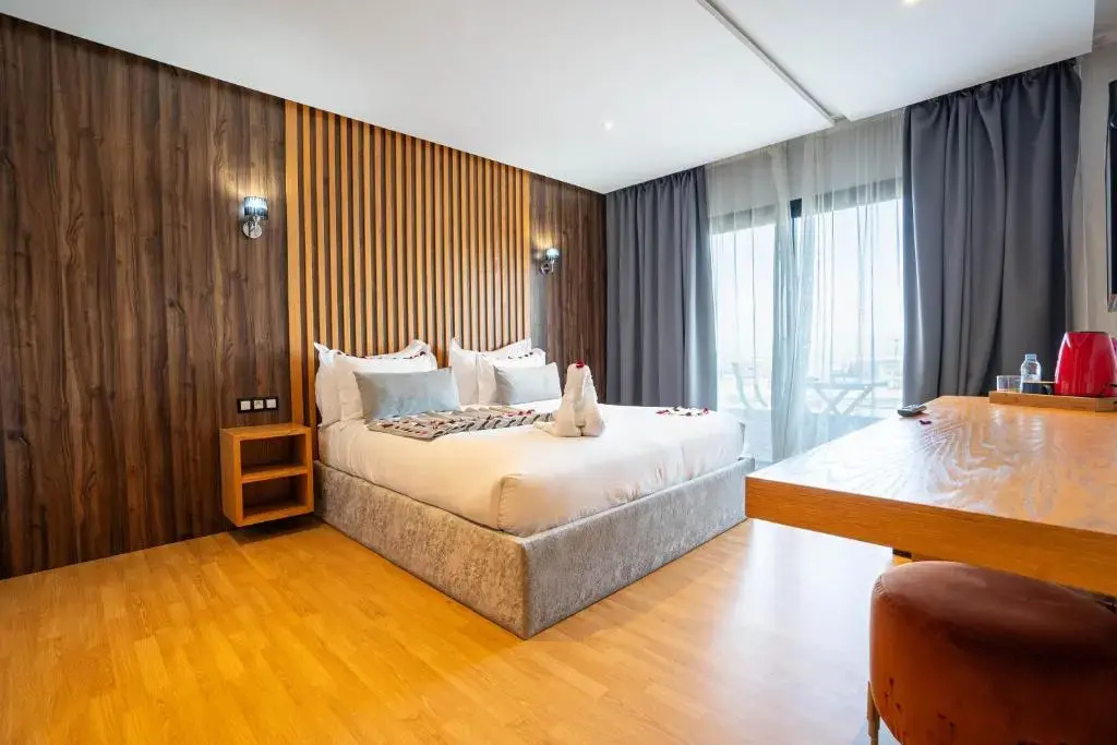 Double room with balcony (full double bed)