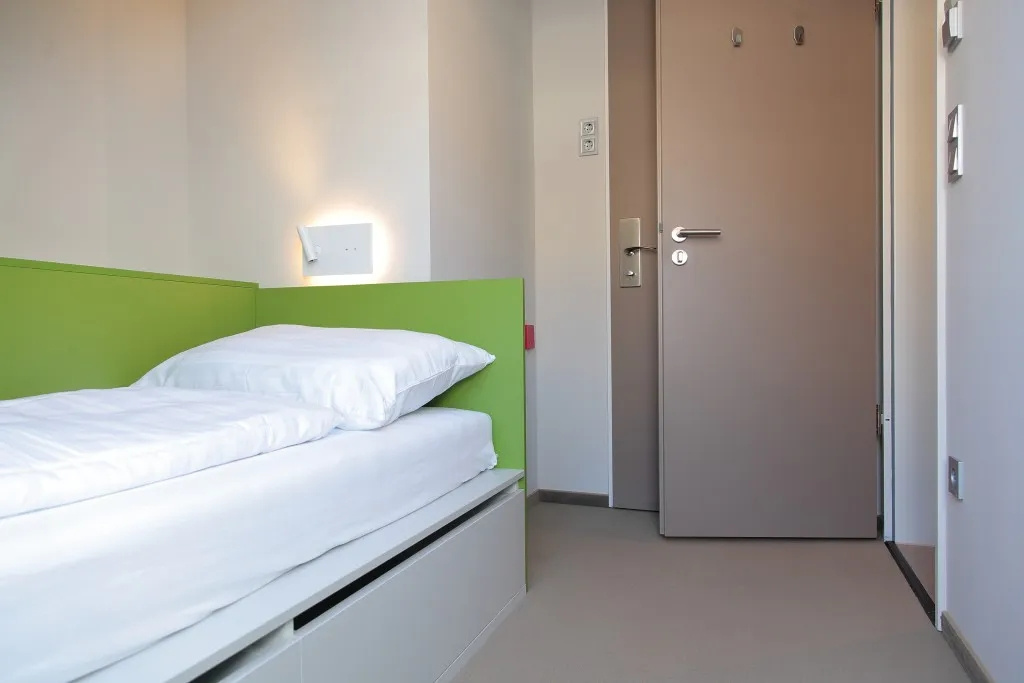 Basic Single room