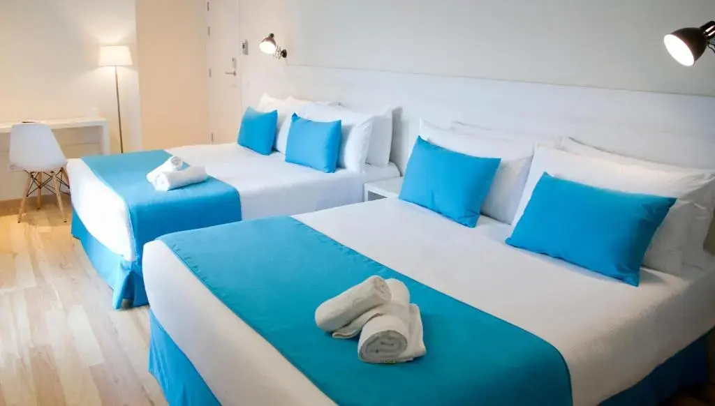 Triple room with balcony and with pool view