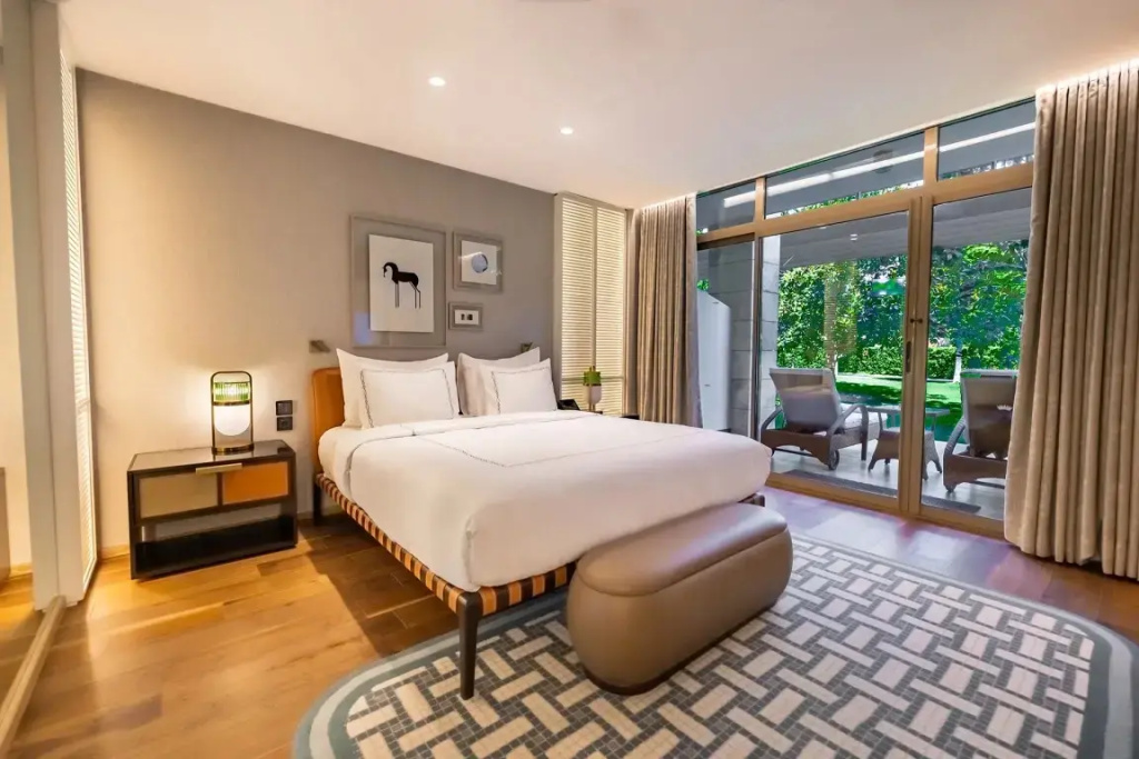 King Suite