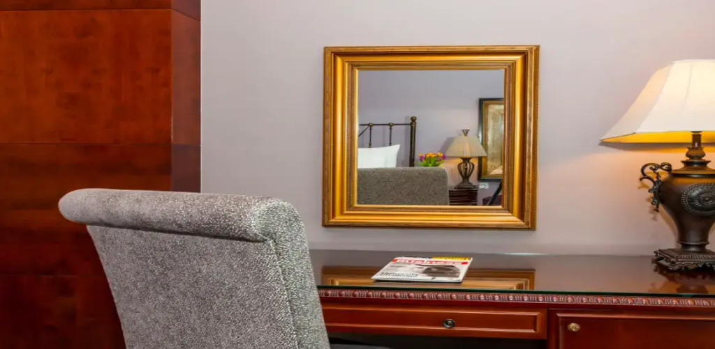 Flora Creek Deluxe Hotel Apartments