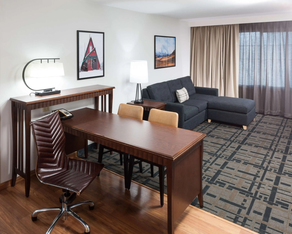 Embassy Suites by Hilton Anchorage - Chambres