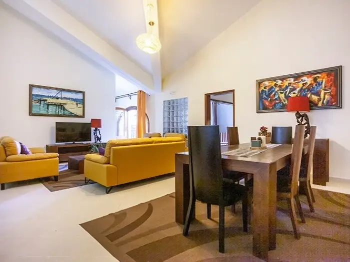 Master Double Suite with balcony full double bed