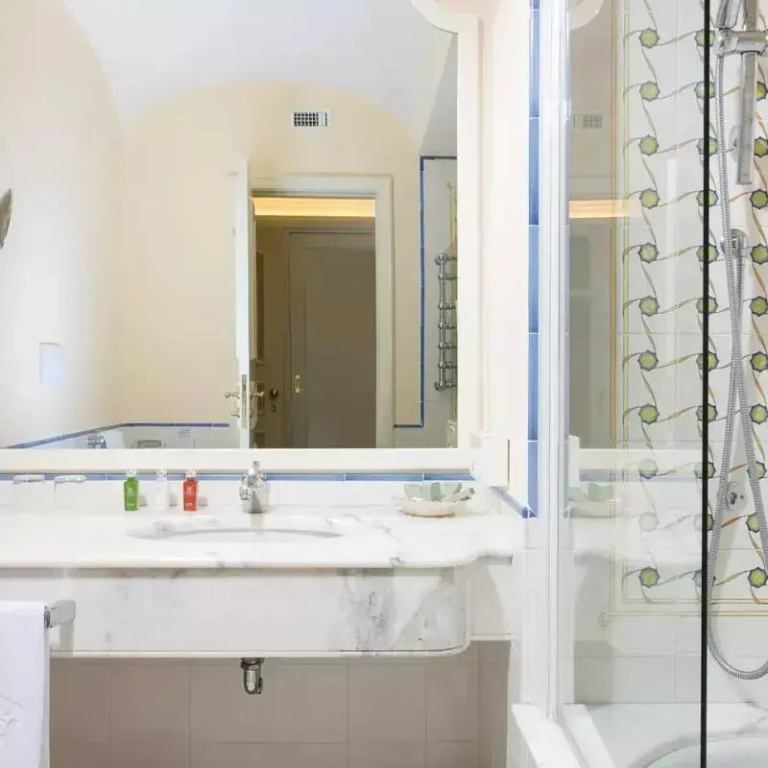 Grand Hotel Capodimonte - Chambres