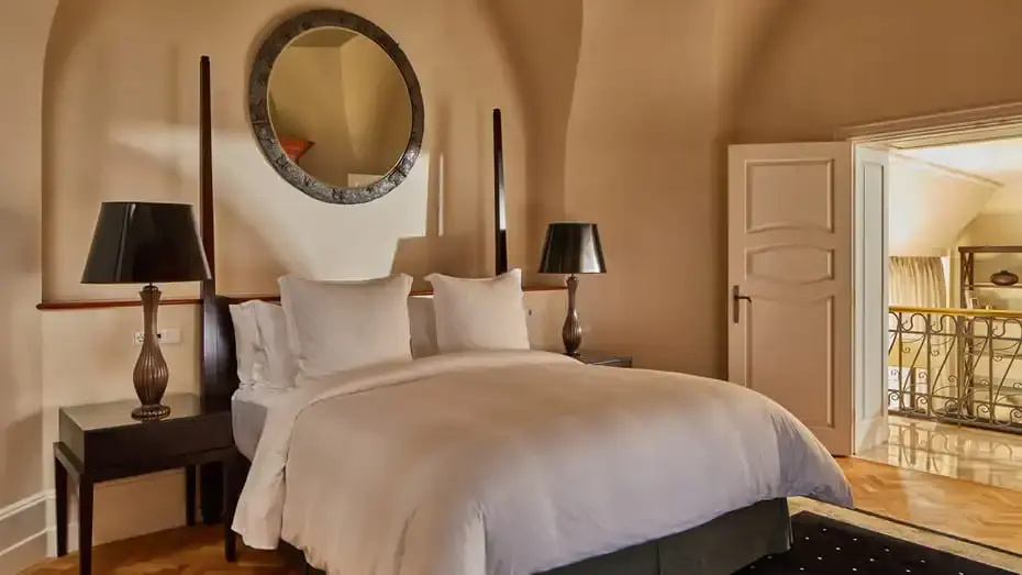 Tower Double Suite (full double bed)