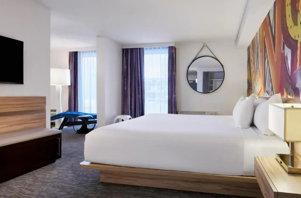 The LINQ Hotel & Casino – A Caesars Rewards Destination — фото