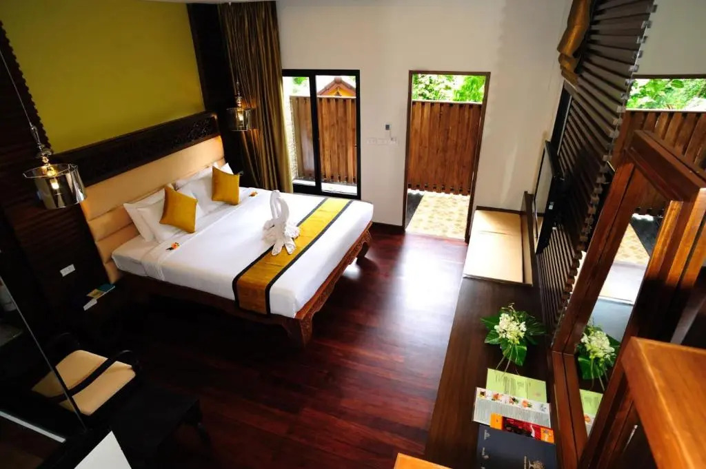 Бунгало Deluxe в Peach Hill Resort