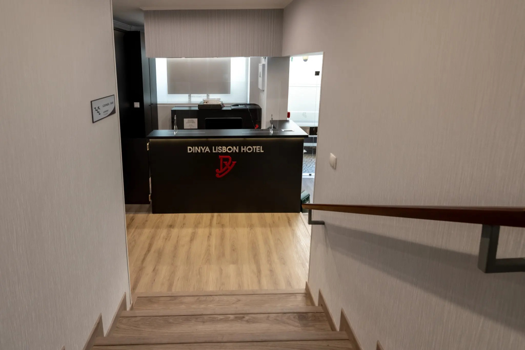 Lobby & Reception