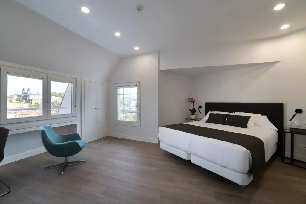 Premium Family room