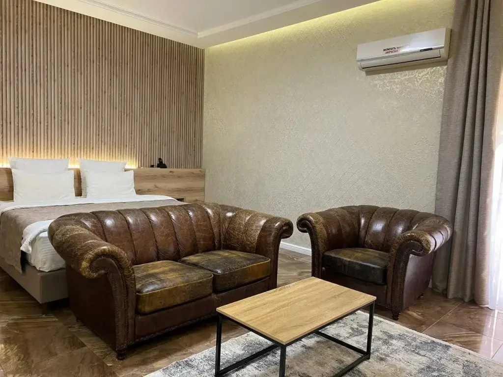 Nochnoy Kvartal Hotel Room Type - Deluxe French Balcony Double room twin beds