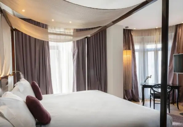 Deluxe Double room (twin beds)