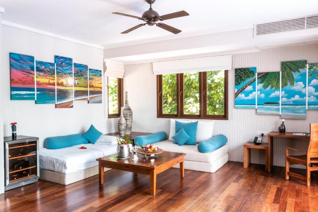 Hideaway Beach Resort & Spa