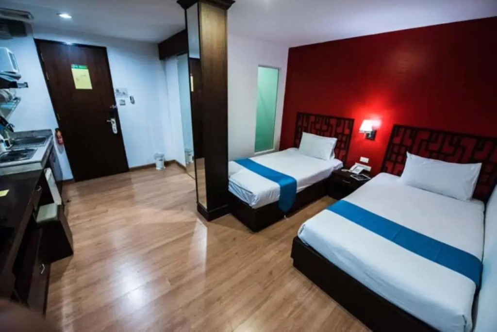 Двухместный номер без окна Deluxe 2 отдельные кровати в Arawana Express Chinatown
