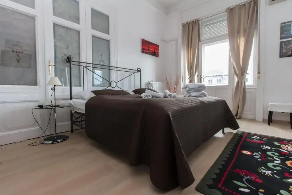 Deluxe Family room