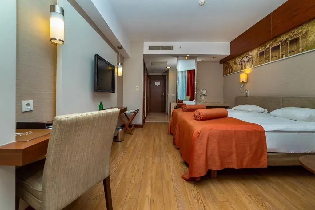 Standard Double room with land view (twin beds)