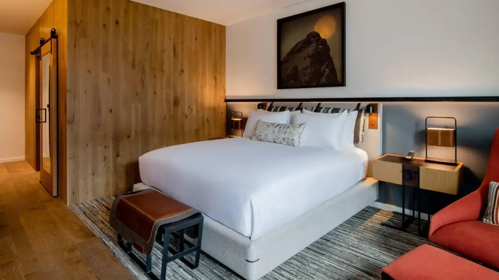 Double room (full double bed)