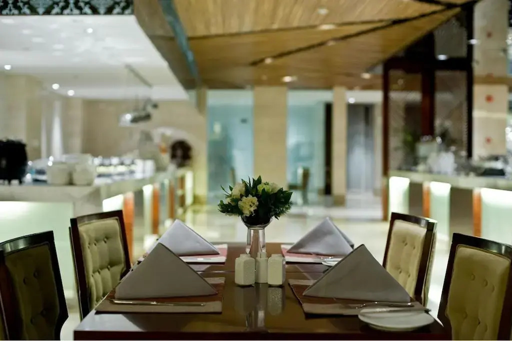 Food & Beverage