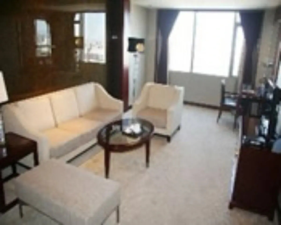 Deluxe Double Suite (full double bed)