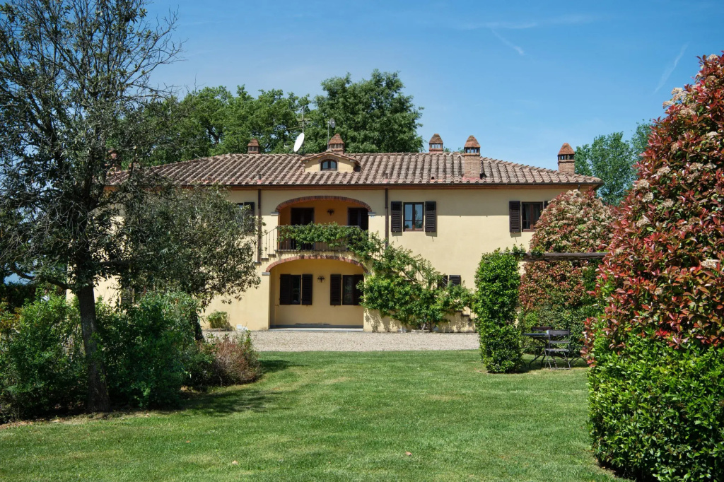 2 Bedrooms Quadruple Poggia Piano