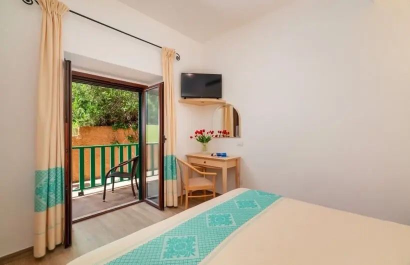 Double Junior Suite with view of pine forest (twin beds)