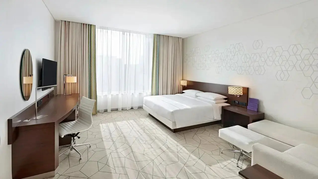 Double Suite full double bed