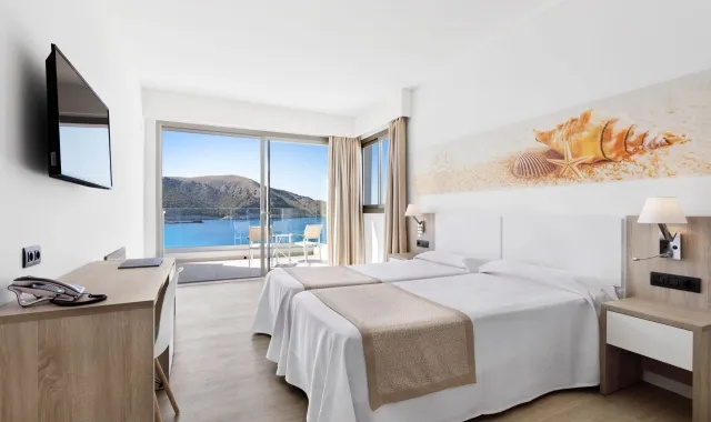 Superior Double room with sea view (full double bed)
