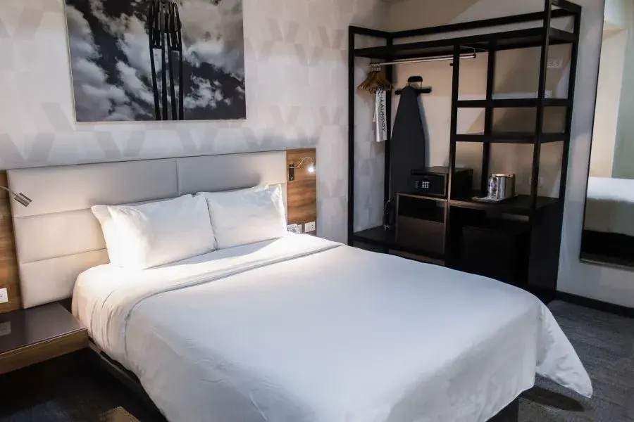 Double room (full double bed)